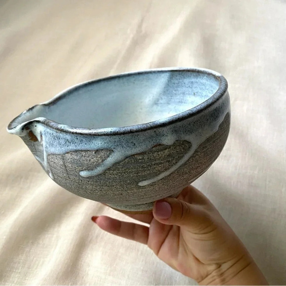 Vintage Glazed Stoneware Mixing Bowl - Picture 11 of 16